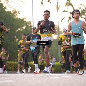 Runner Photo 6388759
