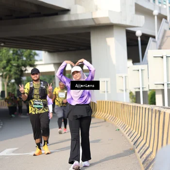 Runner Photo 6388788