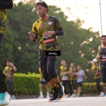 Runner Photo 6388864