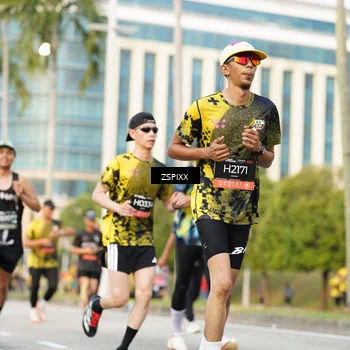 Runner Photo 6388973