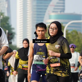 Runner Photo 6389995