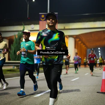 Runner Photo 6390004