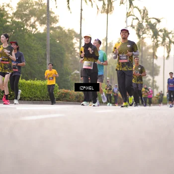 Runner Photo 6390032