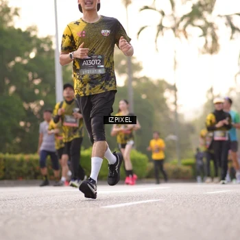 Runner Photo 6390047