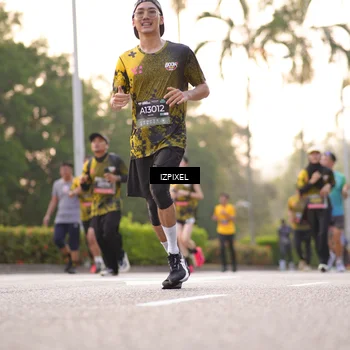 Runner Photo 6390072