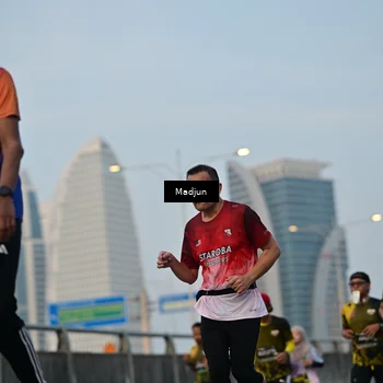 Runner Photo 6390097