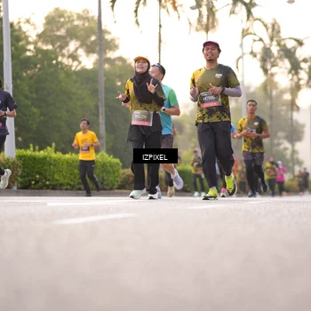 Runner Photo 6390098
