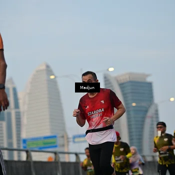Runner Photo 6390129