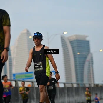 Runner Photo 6390153