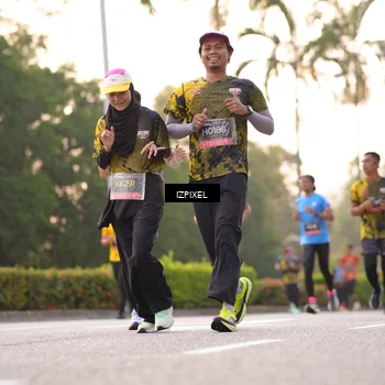 Runner Photo 6390165