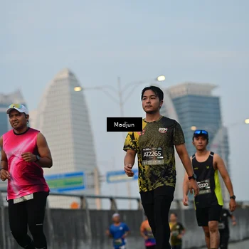 Runner Photo 6390197
