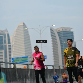 Runner Photo 6390218