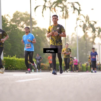 Runner Photo 6390225