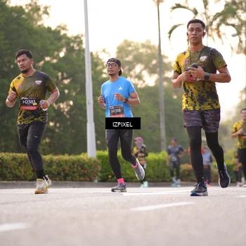 Runner Photo 6390259
