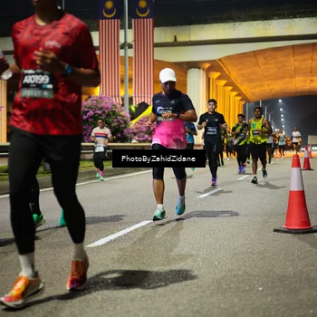 Runner Photo 6390338