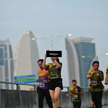 Runner Photo 6390398
