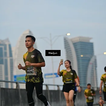 Runner Photo 6390410