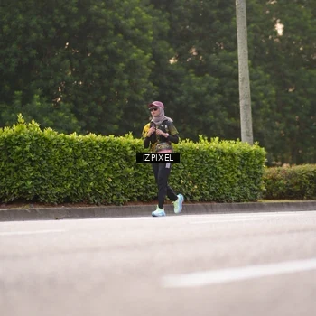 Runner Photo 6390433