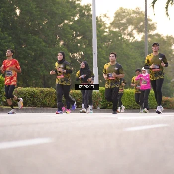 Runner Photo 6390436