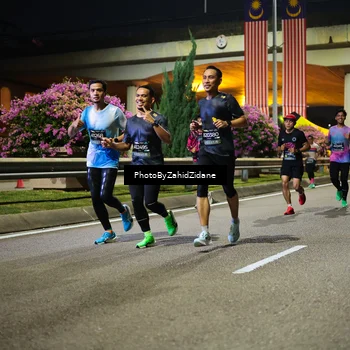 Runner Photo 6390441