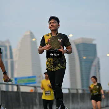 Runner Photo 6390458