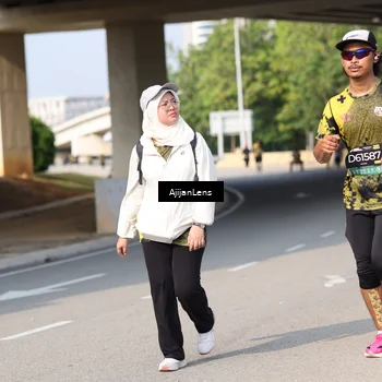 Runner Photo 6390500