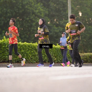 Runner Photo 6390555