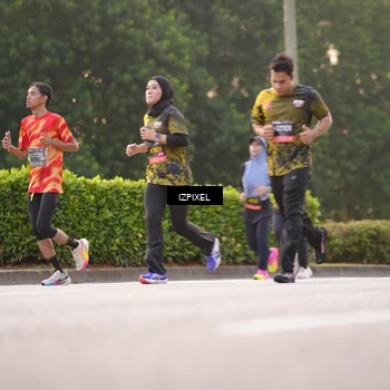 Runner Photo 6390578