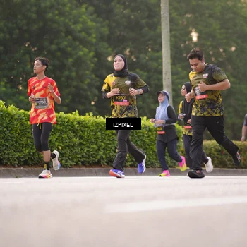 Runner Photo 6390597