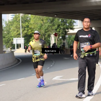 Runner Photo 6390612
