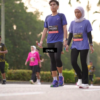 Runner Photo 6390698