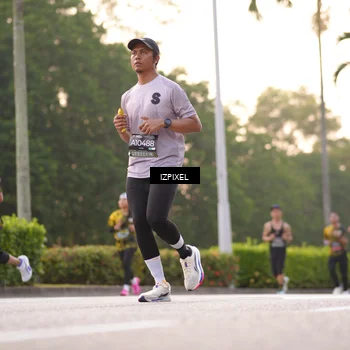 Runner Photo 6390870