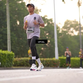 Runner Photo 6390879