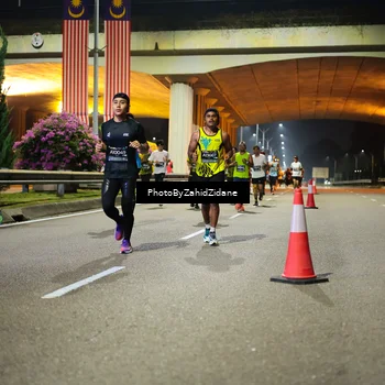 Runner Photo 6390893