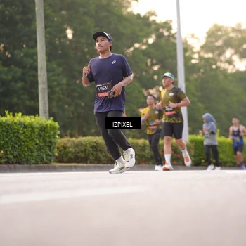 Runner Photo 6391024
