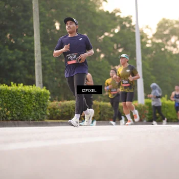 Runner Photo 6391057