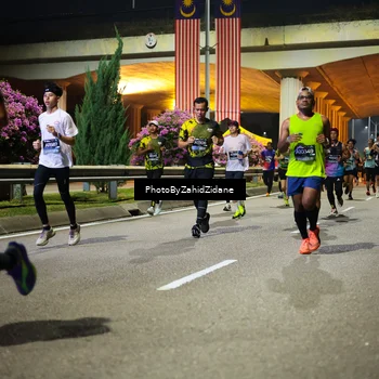 Runner Photo 6391060