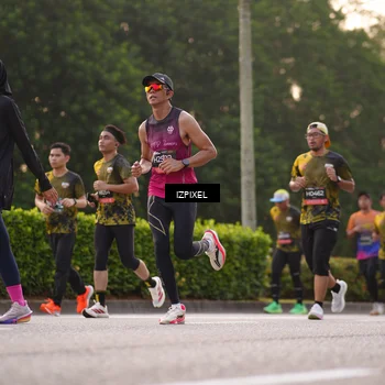 Runner Photo 6392278