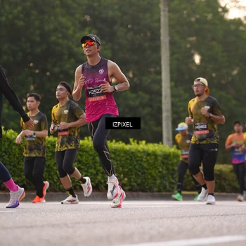 Runner Photo 6392311