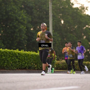 Runner Photo 6392355