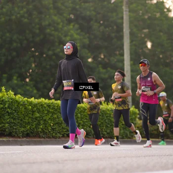 Runner Photo 6392458