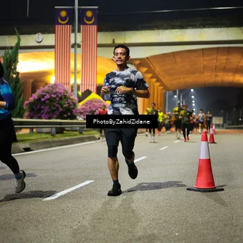 Runner Photo 6392463