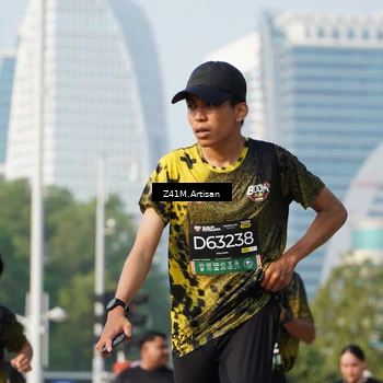 Runner Photo 6392466
