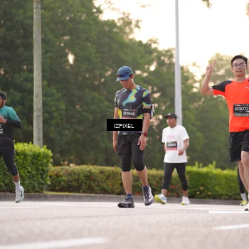 Runner Photo 6392492