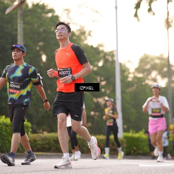 Runner Photo 6392563