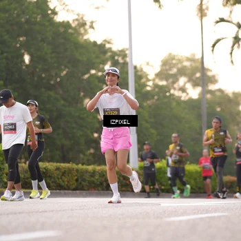 Runner Photo 6392585