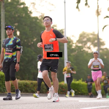 Runner Photo 6392654