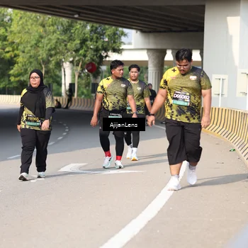 Runner Photo 6392663