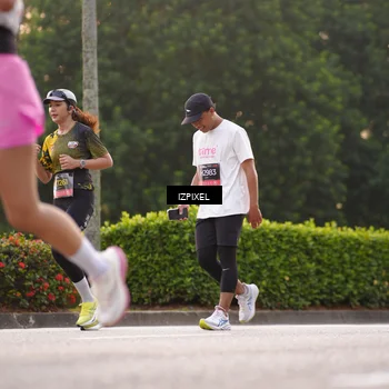 Runner Photo 6392734