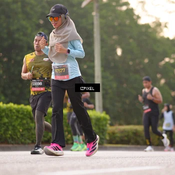Runner Photo 6392821